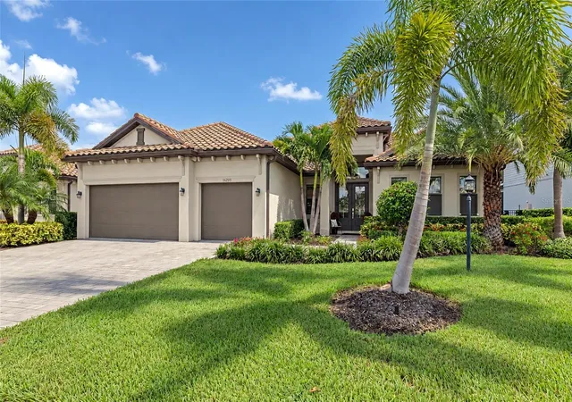 Photo 1 of Single family home for sale at 16203 Tradewind Ter, Bradenton, FL 34211 | MLS# A4705671 | Listing updated on 2026-09-23