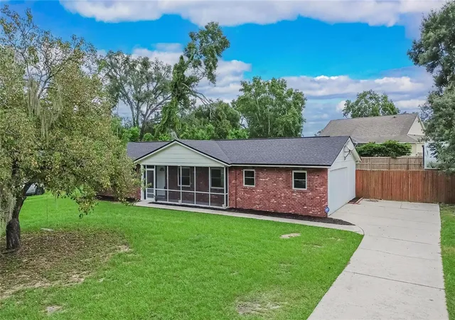 Photo 3 of Single family home for sale at 1905 Bryan Rd, Brandon, FL 33511 | MLS# TB8547200 | Listing updated on 2026-09-25