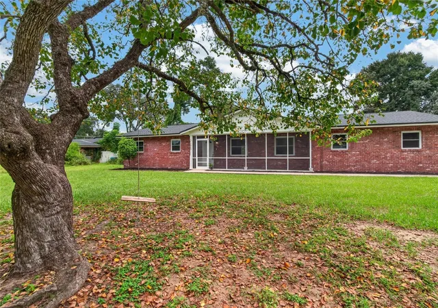 Photo 3 of Single family home for sale at 1905 Bryan Rd, Brandon, FL 33511 | MLS# TB8547200 | Listing updated on 2026-09-25