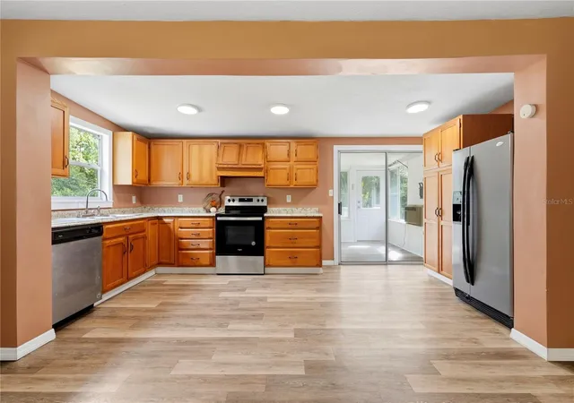 Photo 4 of Single family home for sale at 752 N State Rd 21, Melrose, FL 32666 | MLS# GC543401 | Listing updated on 2026-10-04