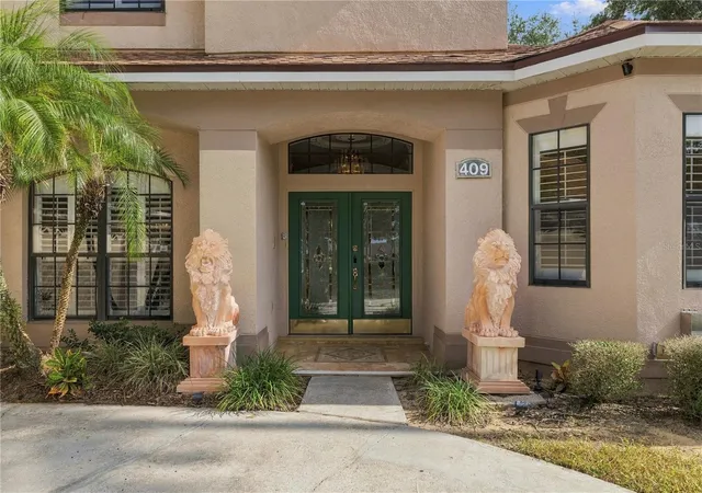 Photo 3 of Single family home for sale at 409 Mcfee Dr, Davenport, FL 33897 | MLS# O6440656 | Listing updated on 2026-10-03
