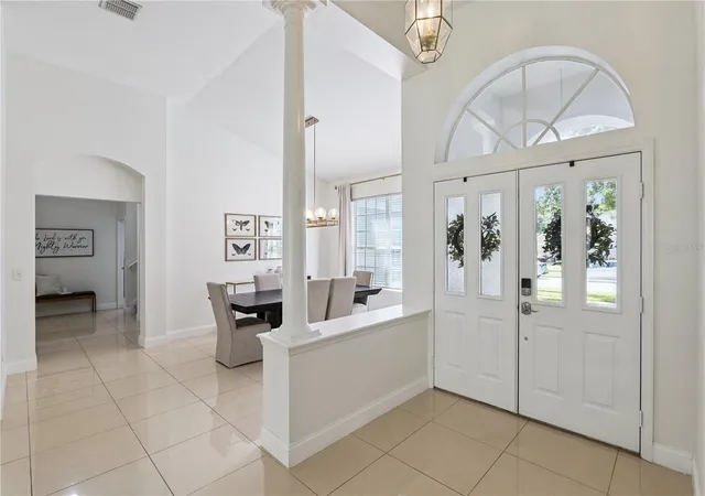 Photo 3 of Single family home for sale at 9041 Laurel Ridge Dr, Mount Dora, FL 32757 | MLS# O6440658 | Listing updated on 2026-10-04