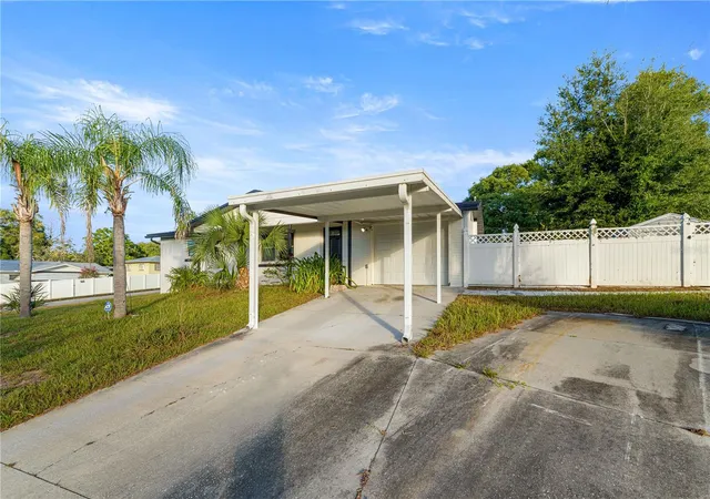 Photo 3 of Single family home for sale at 56 S Adams St, Beverly Hills, FL 34465 | MLS# OM732012 | Listing updated on 2026-09-12