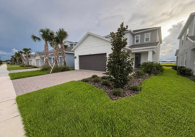 Photo 3 of Single family home for sale at 1014 Top Minnow Rd, Saint Cloud, FL 34771 | MLS# S5157301 | Listing updated on 2026-09-14