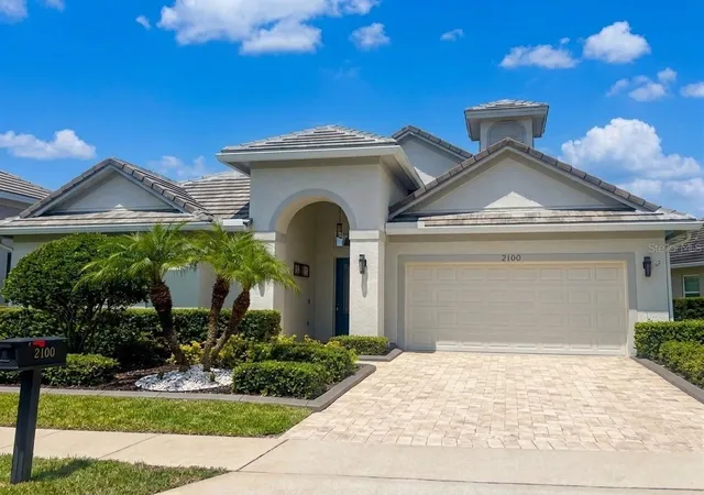 Photo 2 of Single family home for sale at 2100 Sherbrook Ave, Davenport, FL 33837 | MLS# S5157303 | Listing updated on 2026-09-12