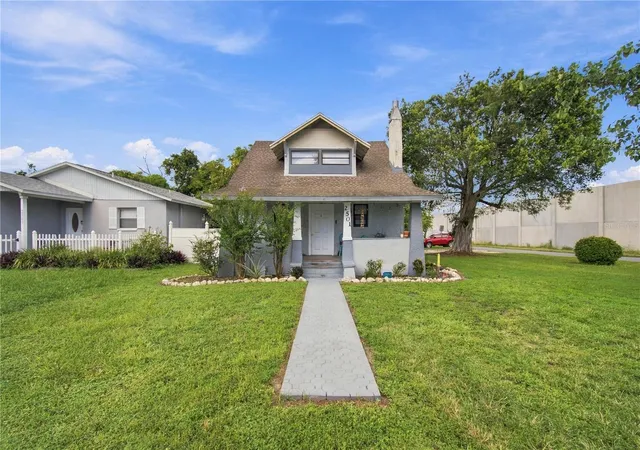 Photo 3 of Multi family home for sale at 2501 57th Place N, Saint Petersburg, FL 33714 | MLS# TB8547260 | Listing updated on 2026-09-12