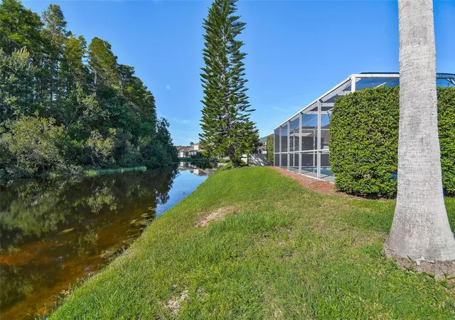 Photo 4 of Single family home for sale at 3240 Downan Point Dr, Land O Lakes, FL 34638 | MLS# TB8547265 | Listing updated on 2026-09-23