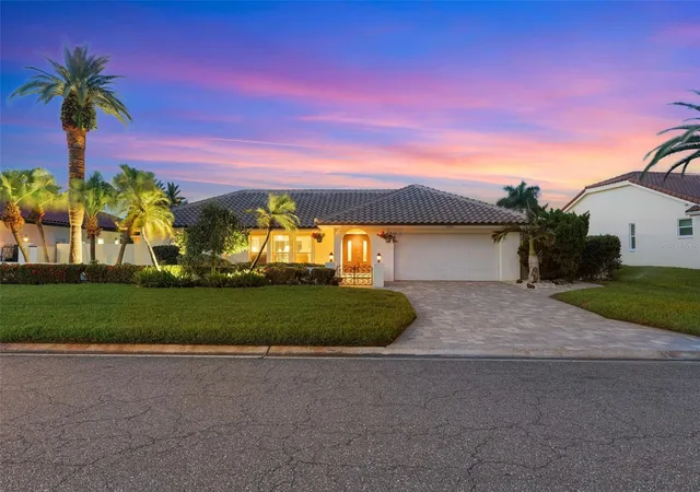 Photo 1 of Single family home for sale at 5860 Leeland St S, Saint Petersburg, FL 33715 | MLS# A4705685 | Listing updated on 2026-09-15