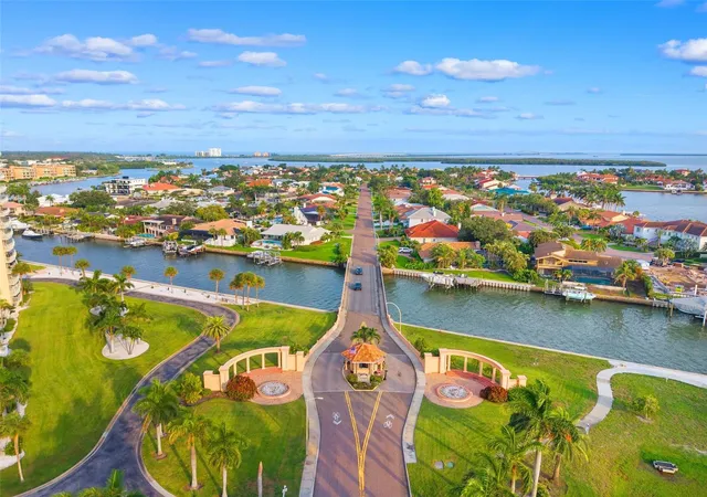 Photo 33 of Single family home for sale at 5860 Leeland St S, Saint Petersburg, FL 33715 | MLS# A4705685 | Listing updated on 2026-09-15