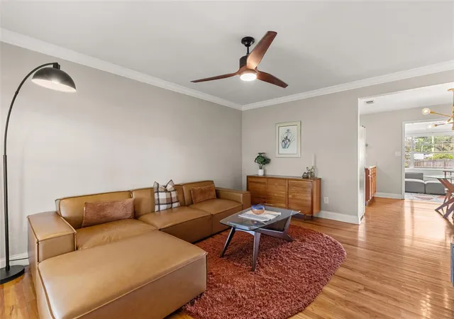 Photo 4 of Single family home for sale at 3105 Pickfair St, Orlando, FL 32803 | MLS# O6440693 | Listing updated on 2026-10-08