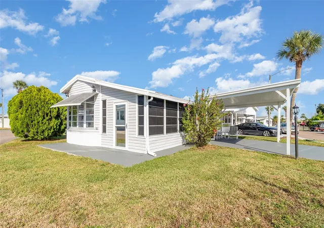 Manufactured home for sale at 9000 US Hwy 192 #412, CLERMONT, FL 34714 | MLS# O6440694