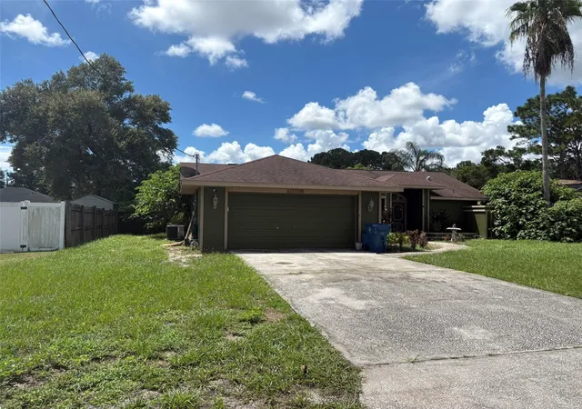 Photo 1 of Single family home for sale at 12300 Ronald St, Spring Hill, FL 34609 | MLS# W7889384 | Listing updated on 2026-10-05