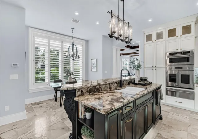 Photo 4 of Townhouse for sale at 500 Beach Dr NE, Saint Petersburg, FL 33701 | MLS# TB8547281 | Listing updated on 2026-10-12