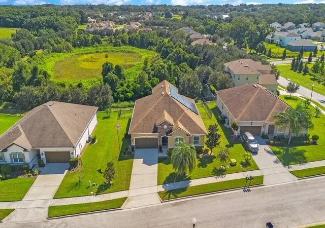 Photo 3 of Single family home for sale at 1888 Jainic Loop, Apopka, FL 32712 | MLS# O6440705 | Listing updated on 2026-09-19