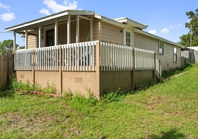 Photo 3 of Single family home for sale at 7004 E Hidden Ct, Floral City, FL 34436 | MLS# TB8547284 | Listing updated on 2026-09-21
