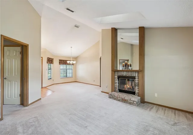 Photo 4 of Single family home for sale at 288 Ringwood Dr, Winter Springs, FL 32708 | MLS# O6440707 | Listing updated on 2026-10-08