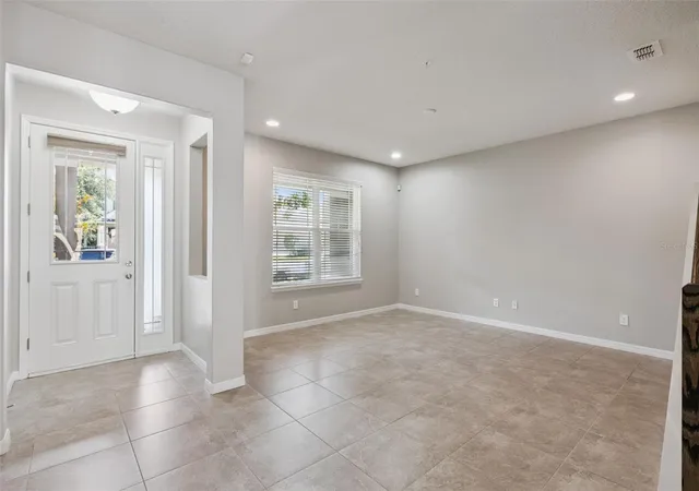 Photo 3 of Townhouse for sale at 8650 Vedder Ln, Orlando, FL 32832 | MLS# O6440717 | Listing updated on 2026-09-16