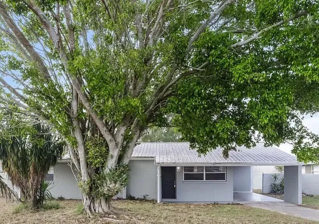 Photo 1 of Single family home for sale at 58 Marshall Ln, Frostproof, FL 33843 | MLS# C7530589 | Listing updated on 2026-09-16