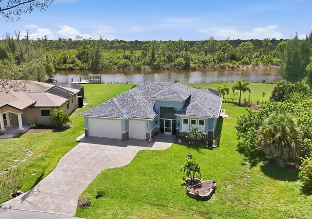 Photo 3 of Single family home for sale at 10686 Kearsarge Cir, Port Charlotte, FL 33981 | MLS# D6148720 | Listing updated on 2026-09-19