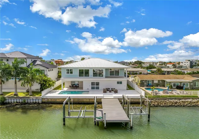 Photo 1 of Single family home for sale at 7957 2nd Avenue S, Saint Petersburg, FL 33707 | MLS# TB8547315 | Listing updated on 2026-09-22