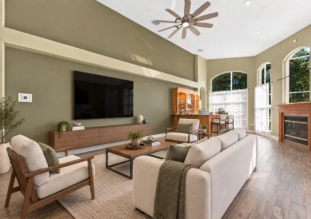 Photo 4 of Single family home for sale at 18115 Emerald Bay St, Tampa, FL 33647 | MLS# TB8547323 | Listing updated on 2026-10-09