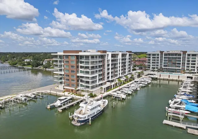 Photo 3 of Condo for sale at 920 N Osceola Ave #303, Clearwater, FL 33755 | MLS# TB8547329 | Listing updated on 2026-09-12