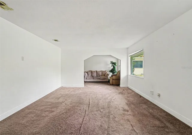 Photo 3 of Single family home for sale at 624 N Duss St, New Smyrna Beach, FL 32168 | MLS# O6440757 | Listing updated on 2026-09-22