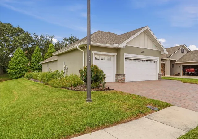 Photo 2 of Single family home for sale at 7851 Lake James Blvd, Lakeland, FL 33810 | MLS# L4964957 | Listing updated on 2026-09-18