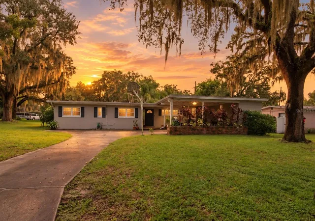 Photo 1 of Single family home for sale at 416 Broxburn Ave, Temple Terrace, FL 33617 | MLS# TB8547337 | Listing updated on 2026-10-09