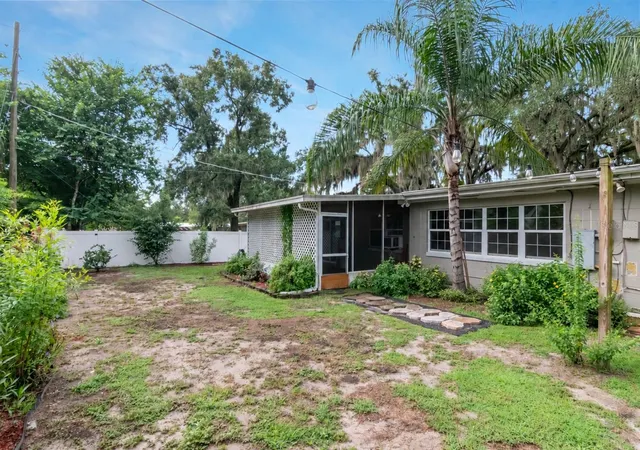 Photo 33 of Single family home for sale at 416 Broxburn Ave, TEMPLE TERRACE, FL 33617 | MLS# TB8547337 | Listing updated on 2026-10-28