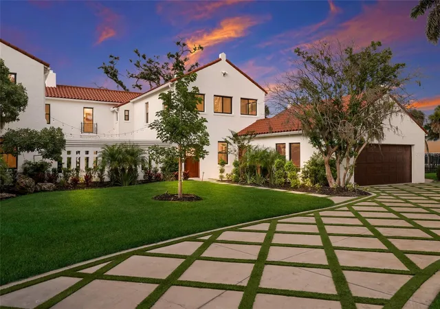 Photo 2 of Mansion for sale at 2832 Riverview Blvd, Bradenton, FL 34205 | MLS# A4705701 | Listing updated on 2026-10-08