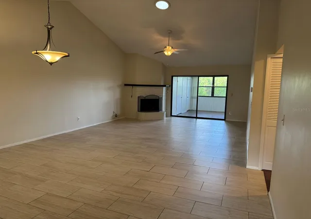 Photo 4 of Condo for sale at 573 Belltower Ave #573, Deltona, FL 32725 | MLS# O6440759 | Listing updated on 2026-09-23