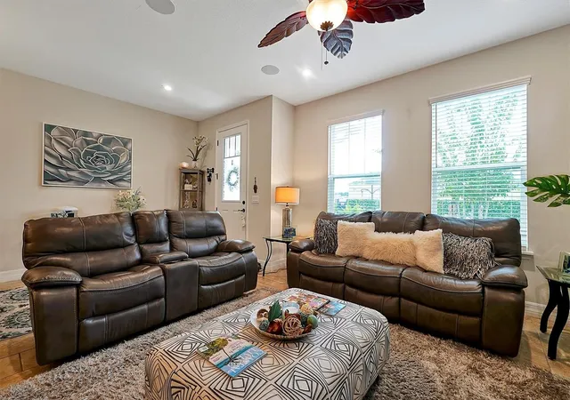 Photo 4 of Townhouse for sale at 2155 Valencia Blossom St, Clermont, FL 34711 | MLS# V4951209 | Listing updated on 2026-09-15