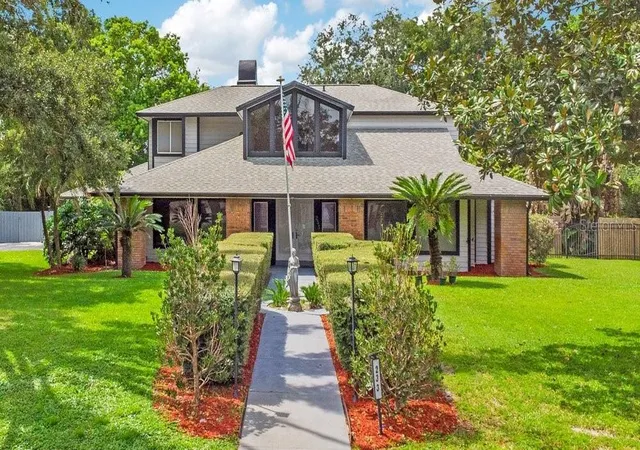 Photo 3 of Single family home for sale at 233 Flame Ave, Maitland, FL 32751 | MLS# O6440779 | Listing updated on 2026-10-08