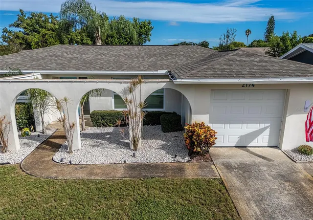 Photo 2 of Single family home for sale at 2174 Scotland Dr, Clearwater, FL 33763 | MLS# TB8547369 | Listing updated on 2026-10-10