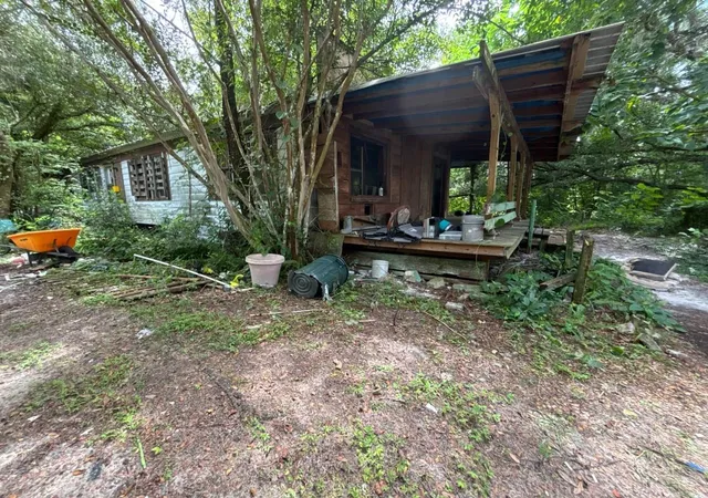 Photo 3 of Manufactured home for sale at 4542 Firelane Rd, Zephyrhills, FL 33541 | MLS# TB8547372 | Listing updated on 2026-10-07