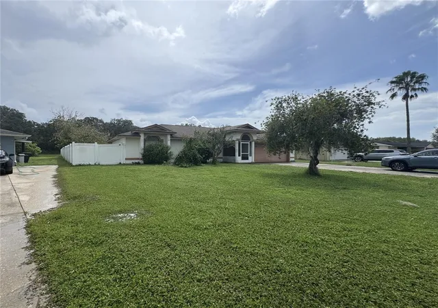 Photo 2 of Single family home for sale at 545 Bar Dr, Kissimmee, FL 34759 | MLS# G5117621 | Listing updated on 2026-10-23