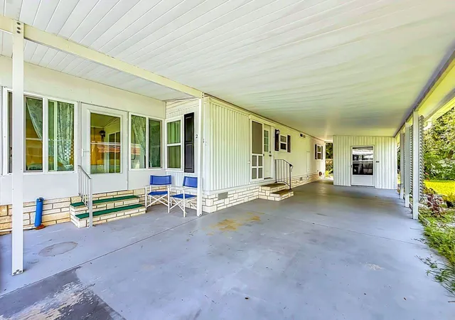 Photo 3 of Manufactured home for sale at 2361 W Coach N Four Dr, Leesburg, FL 34748 | MLS# G5117622 | Listing updated on 2026-09-24