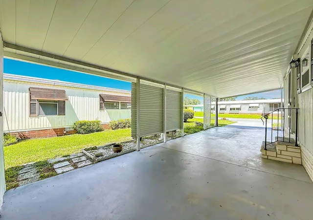 Photo 4 of Manufactured home for sale at 2361 W Coach N Four Dr, Leesburg, FL 34748 | MLS# G5117622 | Listing updated on 2026-09-24