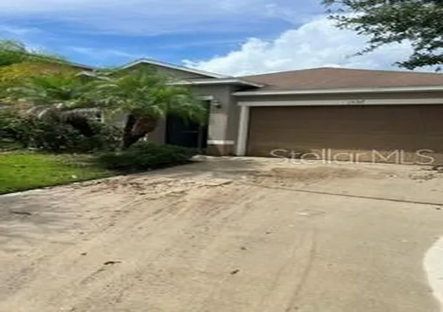 Photo 3 of Single family home for sale at 1552 Nature Trl, Kissimmee, FL 34746 | MLS# S5157329 | Listing updated on 2026-09-12