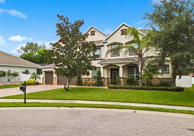 Photo 3 of Single family home for sale at 1215 Hillandale Reserve Dr, Tampa, FL 33613 | MLS# TB8547385 | Listing updated on 2026-10-07
