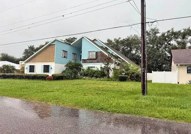 Photo 4 of Single family home for sale at 4611 9th Street E, Ellenton, FL 34222 | MLS# TB8547390 | Listing updated on 2026-09-17