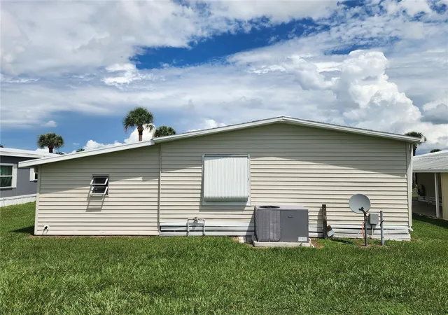 Photo 3 of Manufactured home for sale at 97 Parson Dr, Winter Haven, FL 33884 | MLS# G5117624 | Listing updated on 2026-09-15