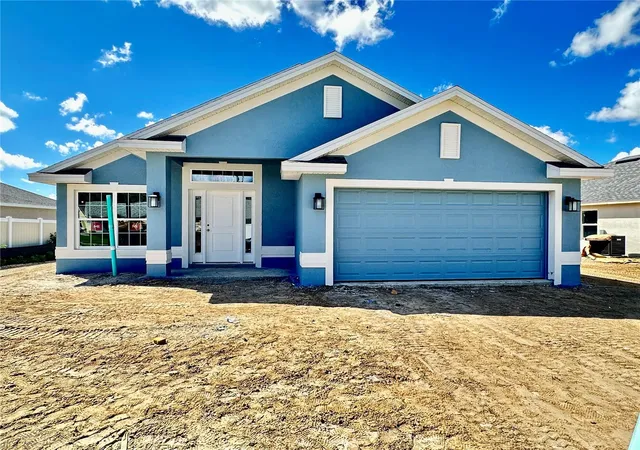 Single family home for sale at 4582 NE 32nd Place, OCALA, FL 34470 | MLS# OM732051