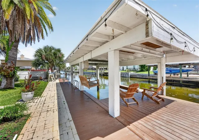 Photo 3 of Single family home for sale at 149 Sea Isle Cir, South Daytona, FL 32119 | MLS# O6440805 | Listing updated on 2026-10-10