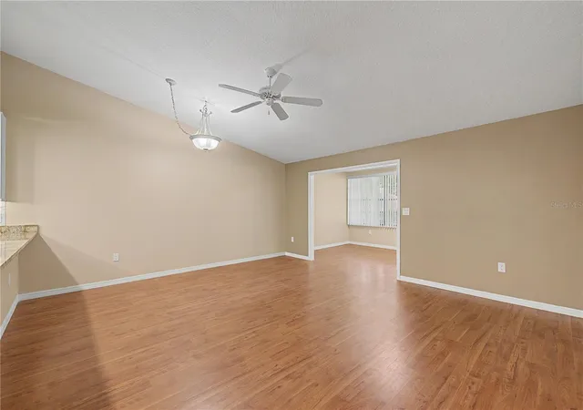 Photo 3 of Single family home for sale at 1302 Golfview Dr, Tarpon Springs, FL 34689 | MLS# TB8547408 | Listing updated on 2026-09-12