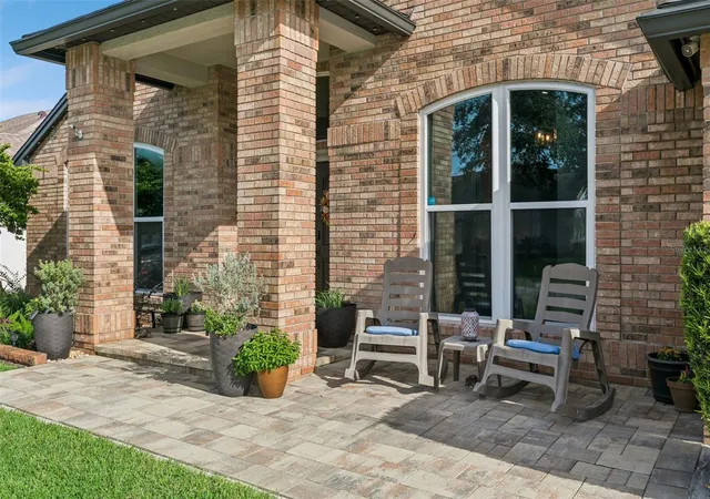 Photo 3 of Single family home for sale at 725 Hallowell Cir, Orlando, FL 32828 | MLS# O6440808 | Listing updated on 2026-10-07