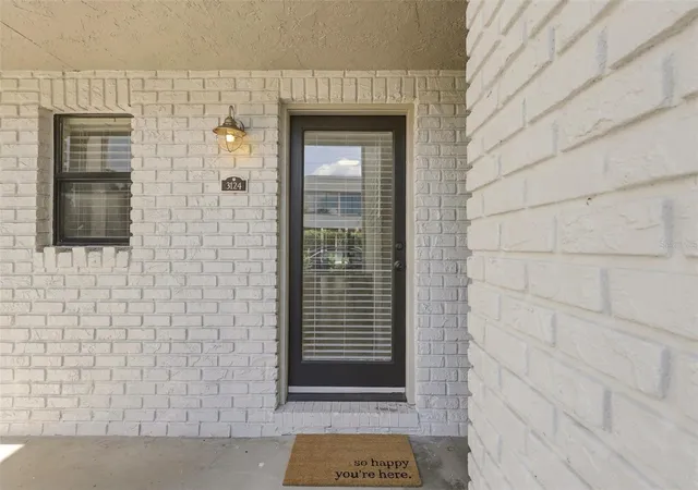 Listing Photo 2 - Condo for sale in building located at 3124 Plz Ter Dr, ORLANDO, FL 32803 - Unit #3124