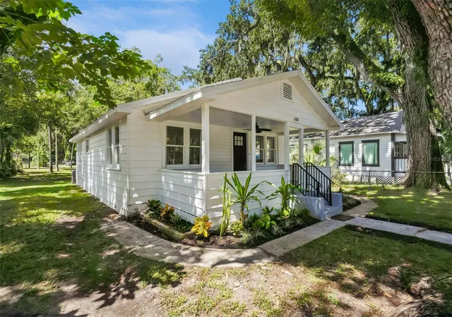 Photo 2 of Single family home for sale at 630 Washington St, Daytona Beach, FL 32114 | MLS# O6440812 | Listing updated on 2026-09-17