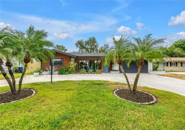 Photo 4 of Single family home for sale at 2690 65th Avenue S, Saint Petersburg, FL 33712 | MLS# TB8547415 | Listing updated on 2026-09-22